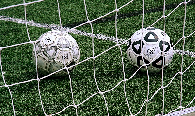 Tira un pugno a giocatore Daspo per allenatore squadra di calcio