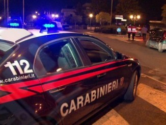 Aggredita con calci e pugni, divieto di avvicinamento per un 48enne