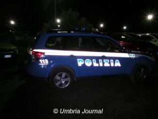 Sequestrato, picchiato e torturato per ore, la polizia arresta tre persone