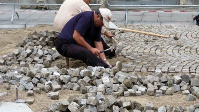 Piazza Gabriotti, nuove risorse per la pavimentazione