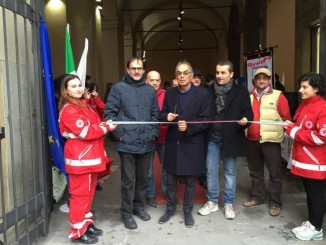 Tanti cittadini sotto l’albero del volontariato