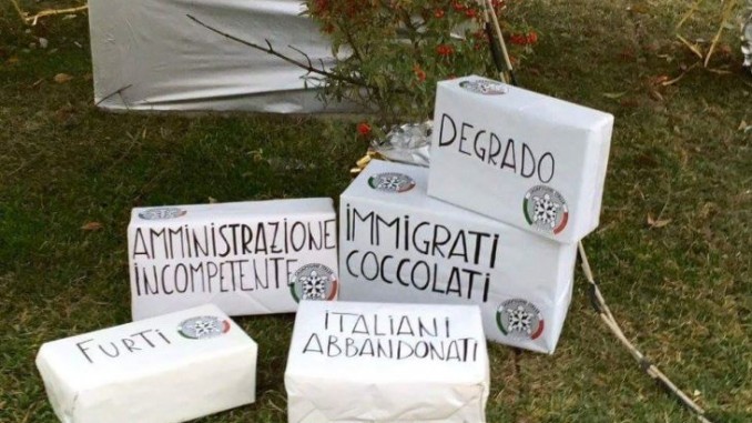 CasaPound Città di Castello, pacchi sotto l’albero di Natale