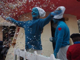La pioggia non ferma l’allegria del carnevale in piazza