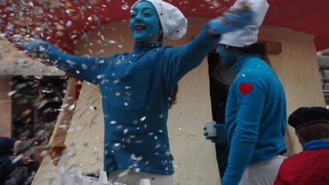 La pioggia non ferma l’allegria del carnevale in piazza