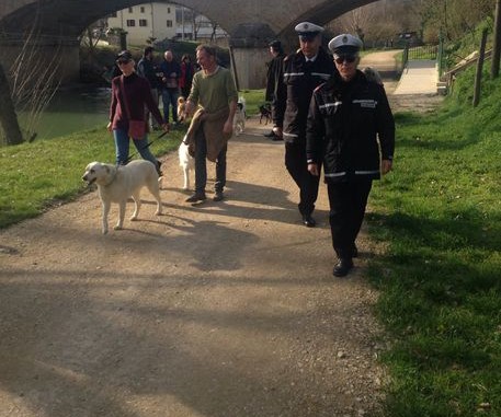Esche avvelenate, iniziativa "mob dog" per sensibilizzare il problema