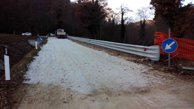 Frana di Canoscio, lavori termineranno entro Pasqua La prossima settimana via all’asfaltatura della strada