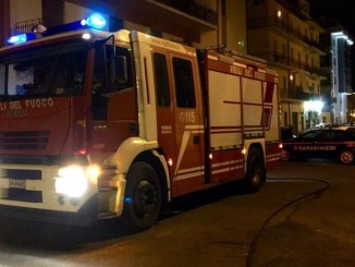 Umbertide, auto in fiamme, era rubata e aveva targhe false