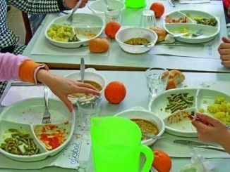 Pasti gratuiti mense scolastiche famiglie indigenti domande fino al 2 ottobre