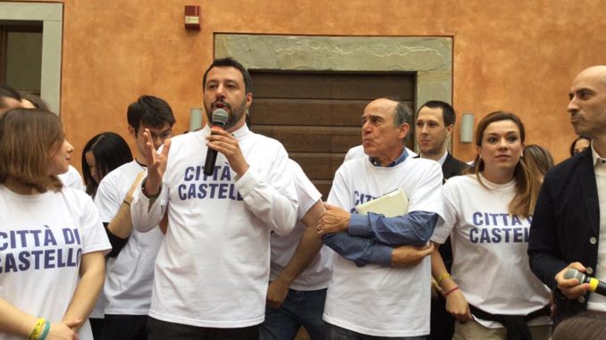 Bagno di folla per Matteo Salvini a Città di Castello