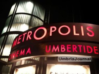 Il foyer del Cinema Metropolis ospiterà la mostra “Tetraktys”