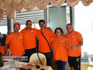 I colori del Vespa Club Fratta di Umbertide sulle strade italiane