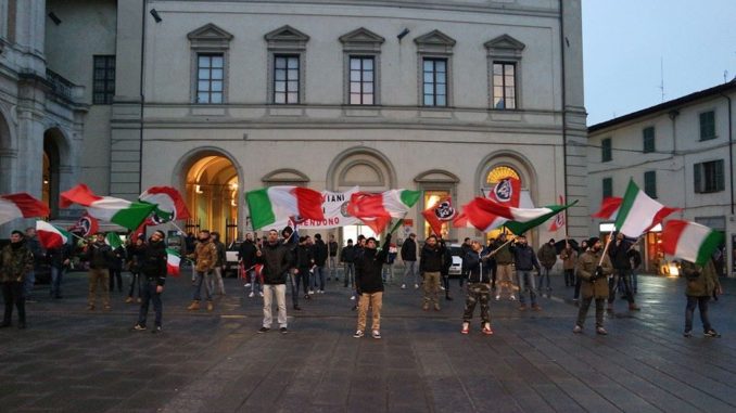 CasaPound, rione Prato Città di Castello, centrodestra spettacolo indegno