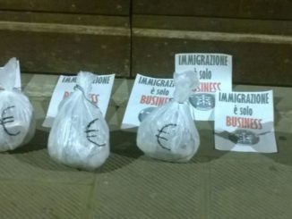 CasaPound: sacchi di soldi davanti a sede Caritas di Città di Castello