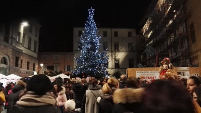 Terremoto e gelo non fermano la mostra dei presepi a Città di Castello