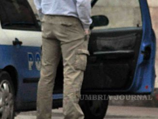 Rubavano negli spogliatoi, Polizia arresta due stranieri a Città di Castello