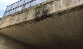 Ferri scoperti su cavalcavia Selci Lama, Mancini allerta polizia municipale