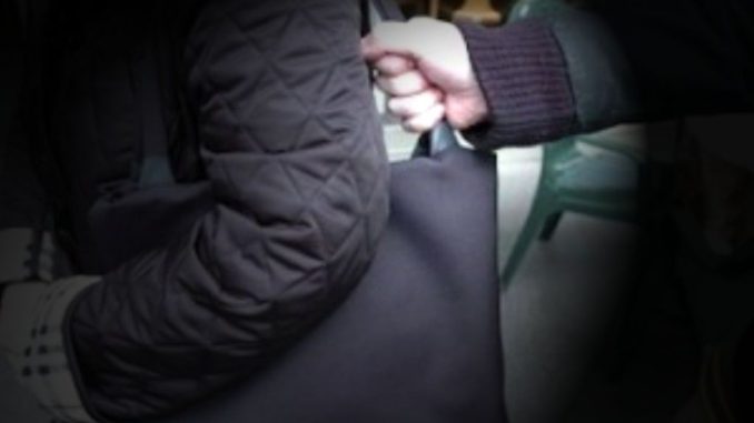 Aveva scippato una donna a Città di Castello, Polizia arresta 30enne
