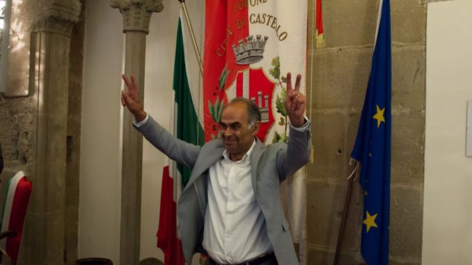Il sindaco di Città di Castello, Luciano Bacchetta, compie 60 anni