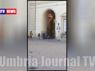 Aggrediti due agenti a Città di Castello, arrestato tunisino e compagna italiana