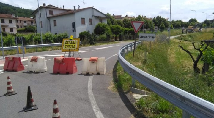 Viabilità della strada, lavori incrocio via Montegrappa e via della Resistenza