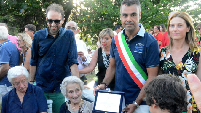 Montone, cento candeline per Nonna Miranda, Borgo in festa