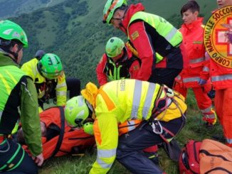 Cacciatore colpito da malore a Fossi di Umbertide, soccorritori sul posto
