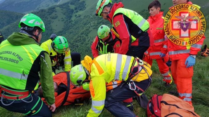Cacciatore colpito da malore a Fossi di Umbertide, soccorritori sul posto