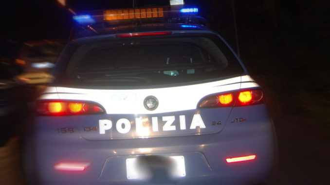 Contromano su E45 revoca della patente all’autista con camion carico di frutta