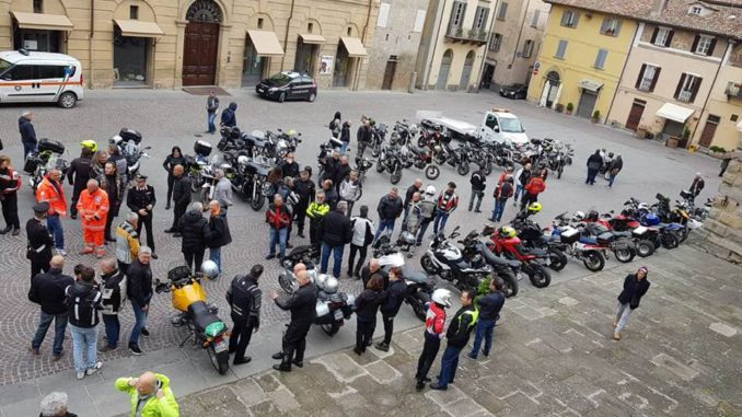 Città di Castello, 150 centauri alla seconda Fontecchio in moto con giro turistico