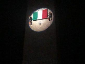 Festa della Repubblica: torre civica tricolore 78esimo anniversario