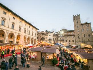 Mercatini di Natale, ad Arezzo torna il Villaggio Tirolese