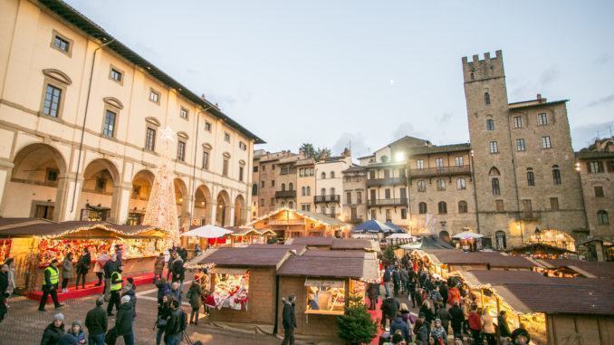 Mercatini di Natale, ad Arezzo torna il Villaggio Tirolese