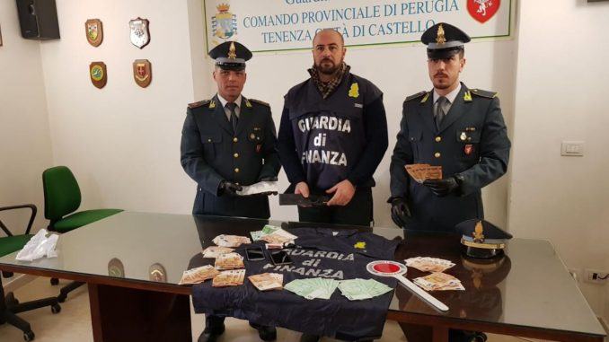 Finanza sequestra cocaina ordinata via WhatsApp, operazione Biancaneve 