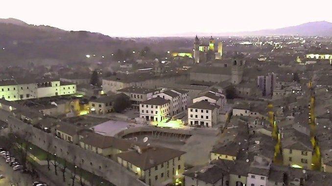 Coronavirus, a Città di Castello sospesi mercati, scale mobili chiuse alle 18