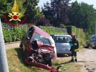Incidente stradale a Calzolaro, scontro tra due auto, morte due persone