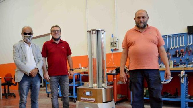 Sanificazioni anti covid, il genio di due ingegneri crea Omron il Robot