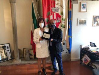 Paola Celicchi, responsabile Urb, e Maurizio bianconi, ufficio Prg, in pensione
