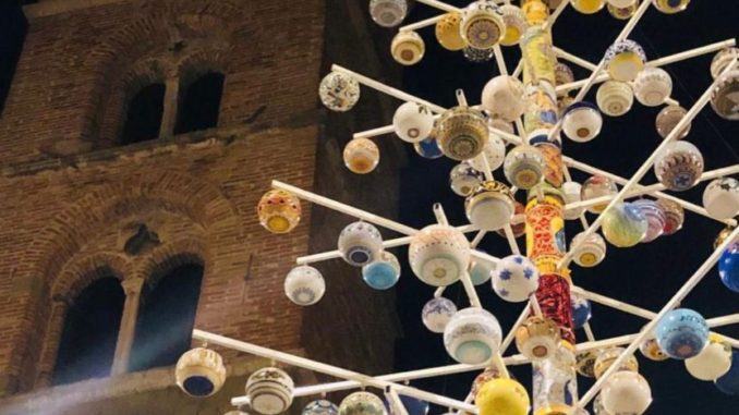 Per tutte le festività natalizie in Italia si svolgerà il Buon Natale Ceramica