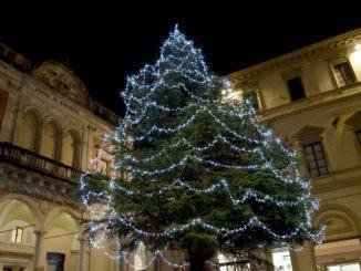 Città di Castello, accesi albero di Natale e le luminarie
