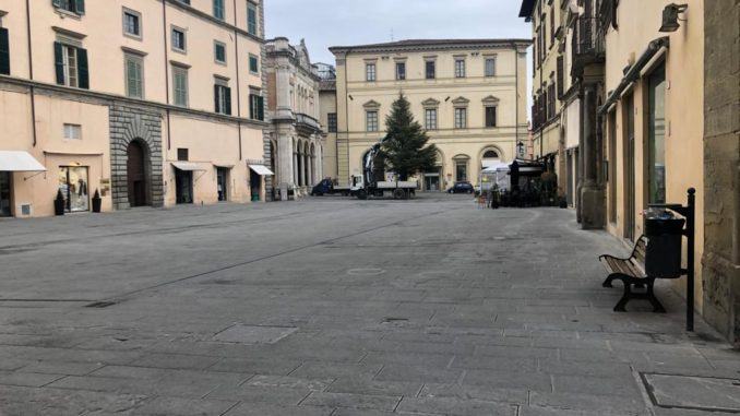 Città di Castello, martedì saranno accesi albero di natale e luminarie