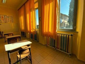 Lezioni in arabo in una scuola elementare, c'è chi chiede: "Qualcuno ci spieghi”