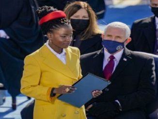 Una creazione artistica locale sul palco dell’Inauguration Day di Biden