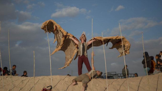 Sulla via del deserto celebrando Dante Alighieri, compagnia OPLAS