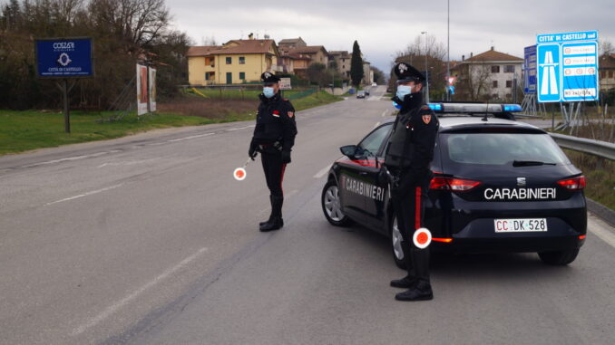 Carabinieri, controlli nel fine settimana, due persone denunciate