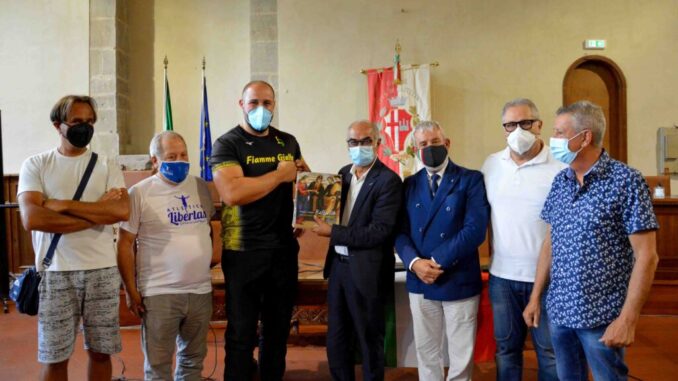 Giovanni Faloci alle Olimpiadi di Tokyo, testimonial mostra di Raffaello