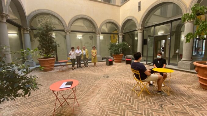 Aperto alla consultazione e lettura dei quotidiani il chiostro di Palazzo Vitelli