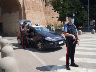 Perseguita per un anno una donna, scatta il “codice rosso” per un 40enne