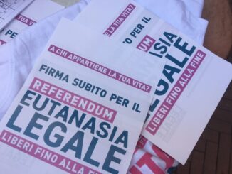 San Giustino, banchetto raccolta firme favore referendum eutanasia legale