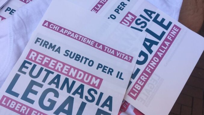 San Giustino, banchetto raccolta firme favore referendum eutanasia legale