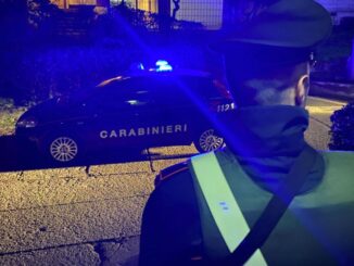 Coltellate nella notte a Castello, straniero in fin di vita, un arresto